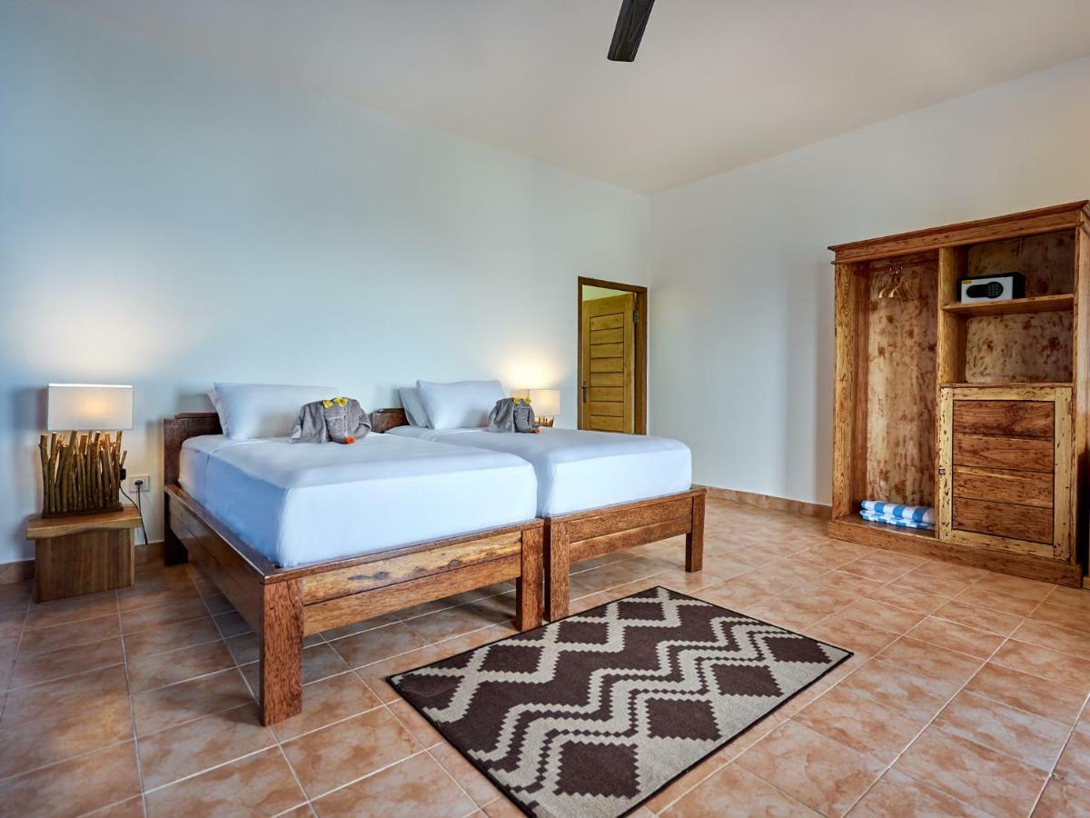 Vienna Beach Resort Amed  Exterior photo